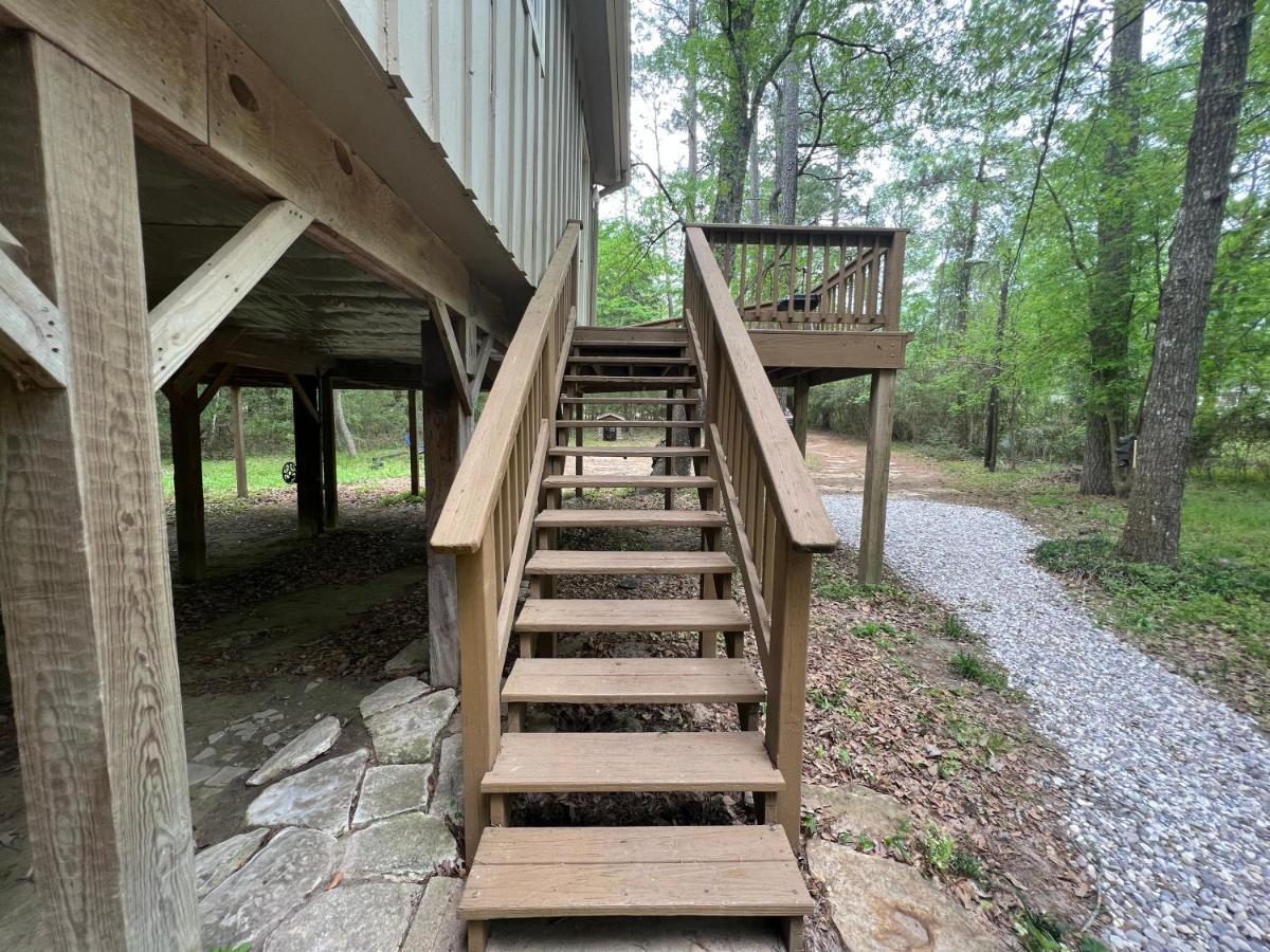 2 Bdrm Treehouse Hideout- Lake Conroe With Boat Ramp 몽고메리 외부 사진