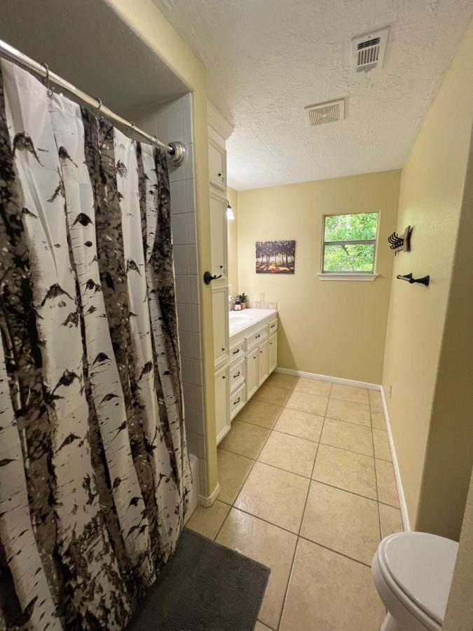 2 Bdrm Treehouse Hideout- Lake Conroe With Boat Ramp 몽고메리 외부 사진